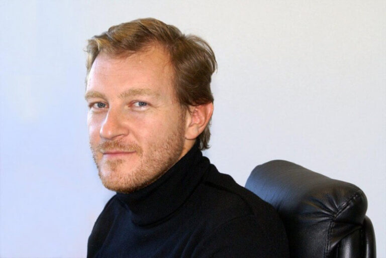 Cédric Rény de Custom Solutions (devenue Qwamplify)